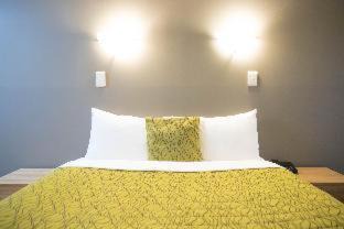 Mangere Hotel | Airport Manor Inn