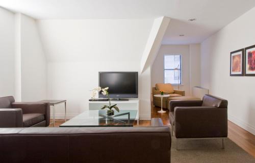 Theater District Apartment | AKA Times Square