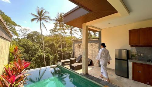 Melayang Villa | AKA Valley Villas Ubud