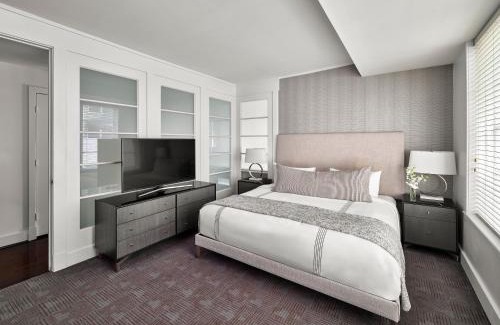 Connecticut Ave - K Street Apartment | AKA White House