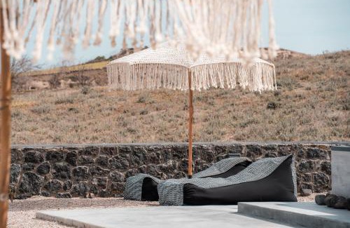 Kamari Hotel | AKRI Suites Vourvoulos