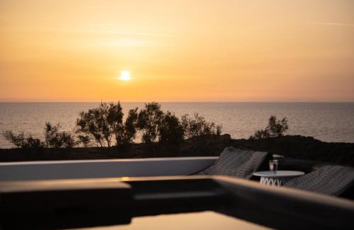 Kamari Hotel | AKRI Suites Vourvoulos