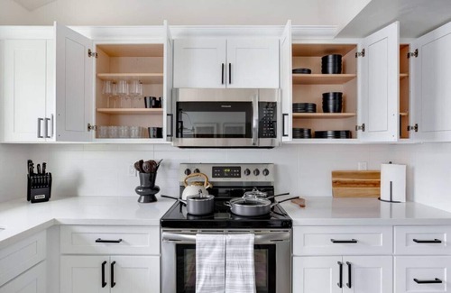 Gold Canyon House | Alameda · Scenic Mountain Getaway near Premier Golfing