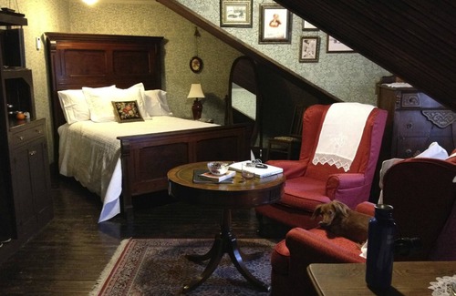 Fairbanks Bed & Breakfast | Alaska Heritage House Bed and Breakfast