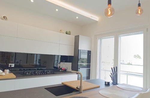 Margherita di Savoia House | Albachiara