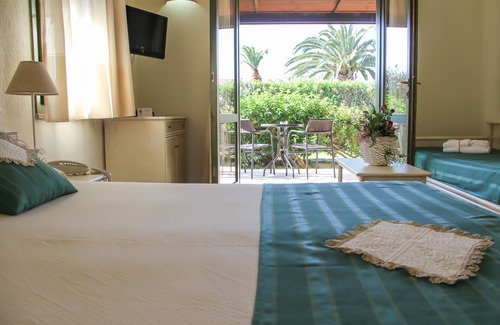 Costa Rei Hotel | Albaruja Hotel