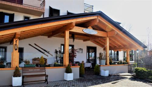 Fuipiano Valle Imagna Hotel | Albergo Canella