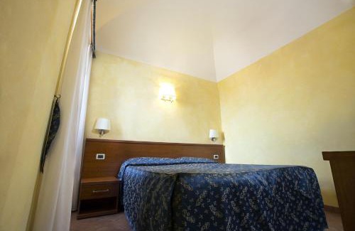 Monterotondo Hotel | Albergo Dei Leoni