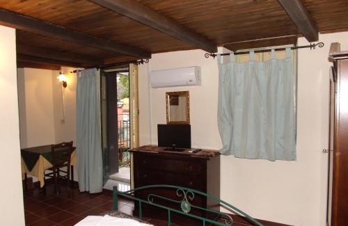 Rovittello Hotel | Albergo Diffuso Borgo Santa Caterina "Vintage"