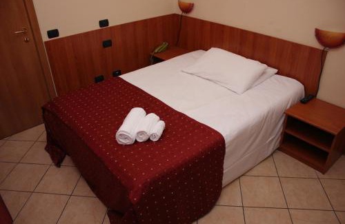 Desio Hotel | Albergo Hotel Giardino