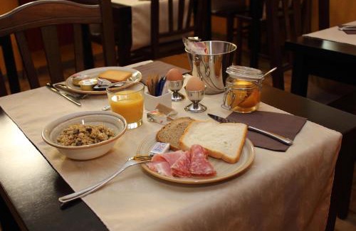 Desio Hotel | Albergo Hotel Giardino