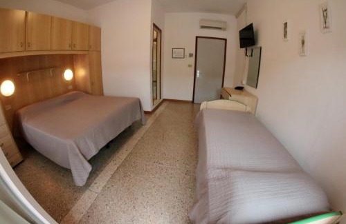 San Briccio Hotel | Albergo Rosa