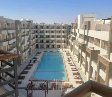 Al Mamsha El Seyahi Apartment | Alhambra Avenue