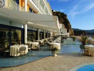 Meta Hotel | Alimuri Bay Resort