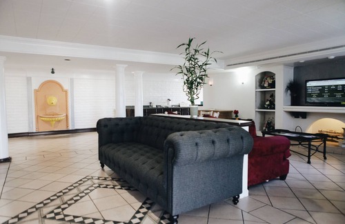 Ellendale Hotel | All Seasons Inn & Suites