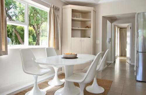 Steenberg Estate House | Almondbury Cottage