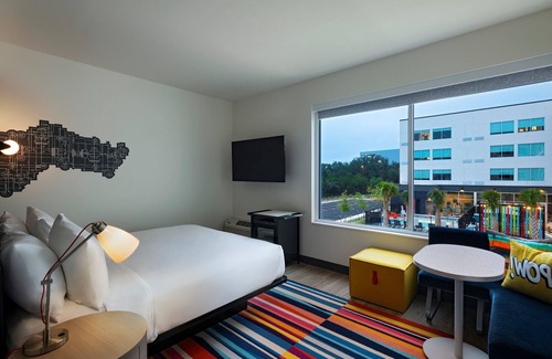 Wetmore Hotel | Aloft San Antonio UTSA Area