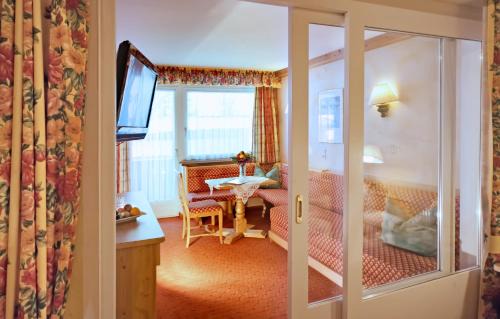 Hintertux Hotel | Alpenbad Hotel Hohenhaus