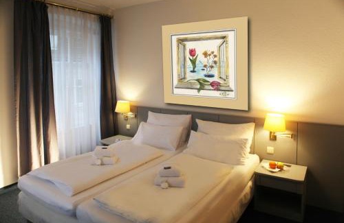 Innenstadt - Sankt Ulrich-Dom Hotel | Altstadthotel Augsburg