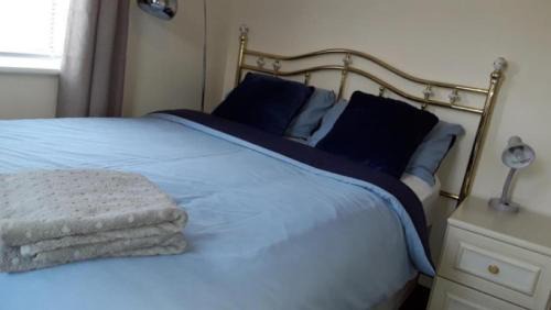 Gorleston-on-Sea House | Amama's Cabin