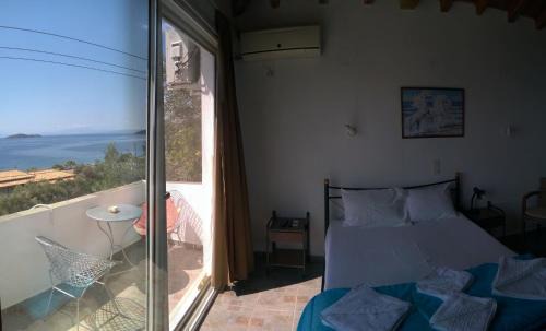Skiathos Town Apartment | Amaranthos Skiathos View