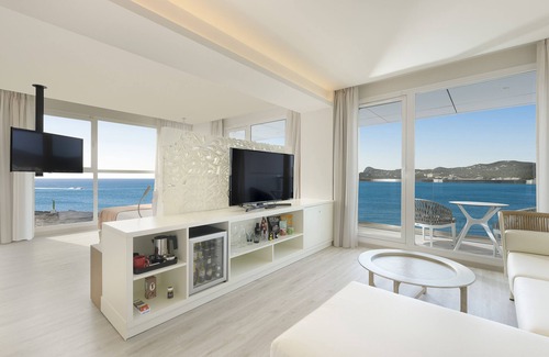 San Antonio Bay Hotel | Amàre Beach Hotel Ibiza - Adults Recommended