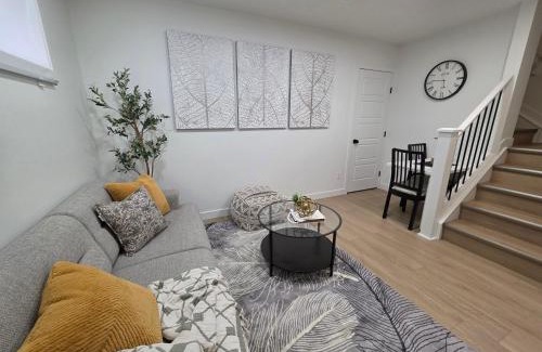West Edmonton Apartment | Amaville- The Cozy Cave