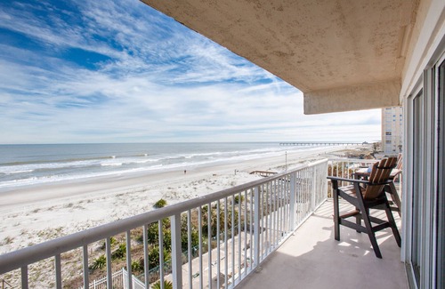 Jacksonville Beach Condo | AMAZING 5⭐ TOP-floor Beachdrifter Oceanfront w wrap balcony + 2/2 w elevator