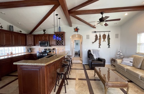 Port Isabel Cottage | Amazing Copper Bottomed Waterfront Cottage 217