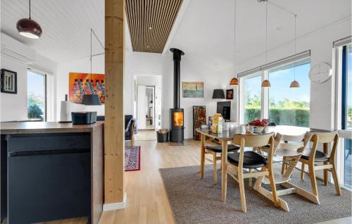 Bog By House | Amazing Home In Bogø By With Wifi