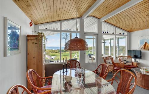 Mesinge House | Amazing Home In Mesinge With Kitchen