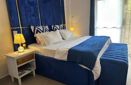 Oyster Bay House | Amazing home stays 3