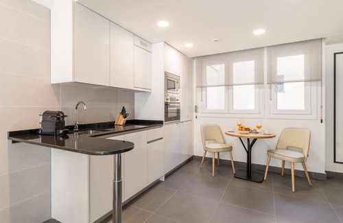 Barrio de La Latina Apartment | Amazing new duplex for 4 (Latina Toledo atico III)