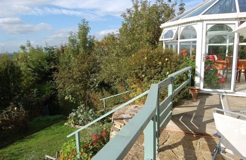 Glastonbury Apartment | Amazing Panoramic Views Over Glastonbury, Near Tor, And Chalice Well