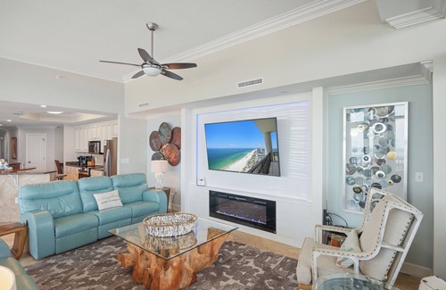 Orange Beach Condo | Amazing Penthouse living~Upscale~Luxury~Corner unit~BEST Views~Private balcony!