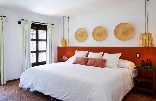 Del Carmen House | AmazINN Places Casa Coyoacan