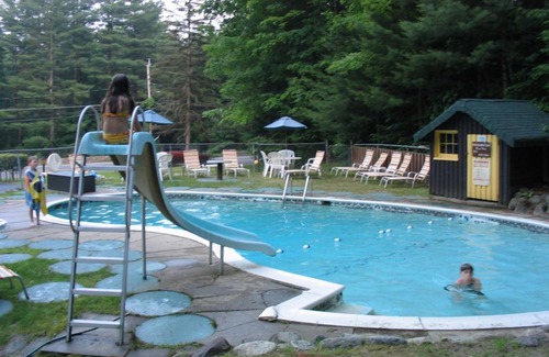 Lake George Hotel | Amber Lantern Motel
