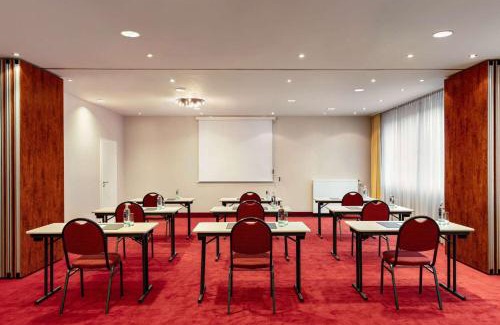Ruesselsheim Hotel | Amedia Frankfurt Russelsheim Trademark Collection by Wyndham