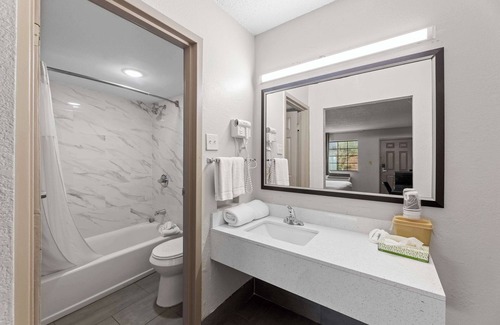 Hurst Hotel | Americas Best Value Inn Ft. Worth Hurst