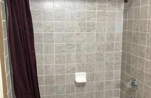 Bonanza Hotel | Americas Best Value Inn Laredo