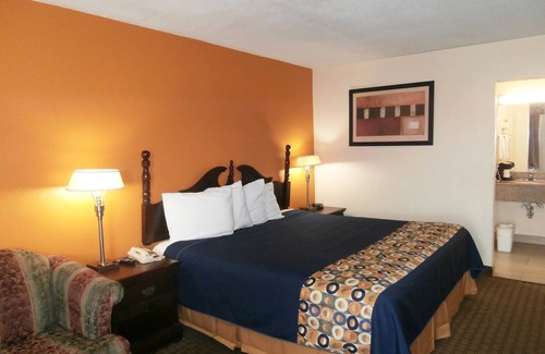Newnan Hotel | Americas Best Value Inn Newnan