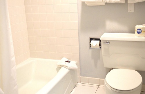 St. Cloud Hotel | Americas Best Value Inn & Suites St. Cloud