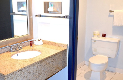 St. Cloud Hotel | Americas Best Value Inn & Suites St. Cloud