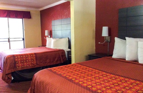 Munras Avenue Hotel | Americas Best Value Presidents Inn on Munras