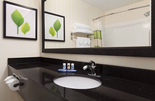 Southwest Topeka Hotel | AmericInn by Wyndham Topeka
