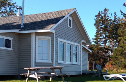 Lorneville Cottage | Amherst Shore Country Inn Cottage