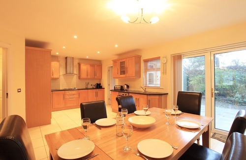 Pairc Na Gloine Cabin | An ardmullen 3 bed oak that sleeps 6 guests in 0 bedrooms