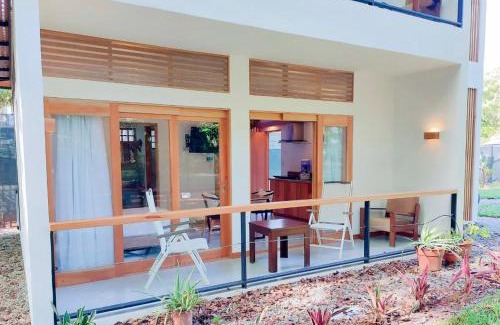 Chiguata Apartment | Ananá Garden Studio AC 5 Min to Playa Chiquita