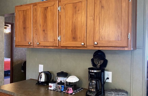Hoyt Cabin | Anchor Away - Leave your boat in the water & stay! Truck & Boat Trailer parking!
