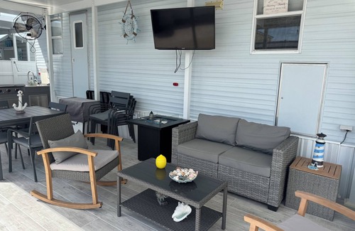 Key Largo RV Rental | Anchor by the SeanBeautiful renovated camper with a fresh coastal design